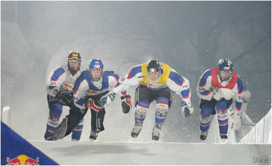 Red Bull Crashed Ice oder 30.000 Zuschauer und eine Lücke...