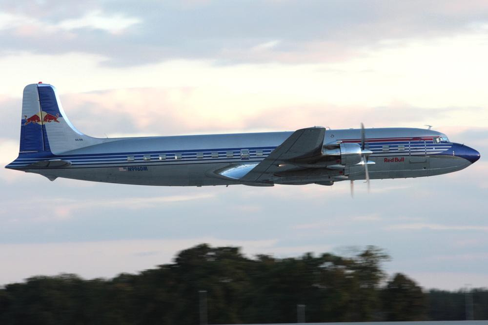 Red Bull DC-6