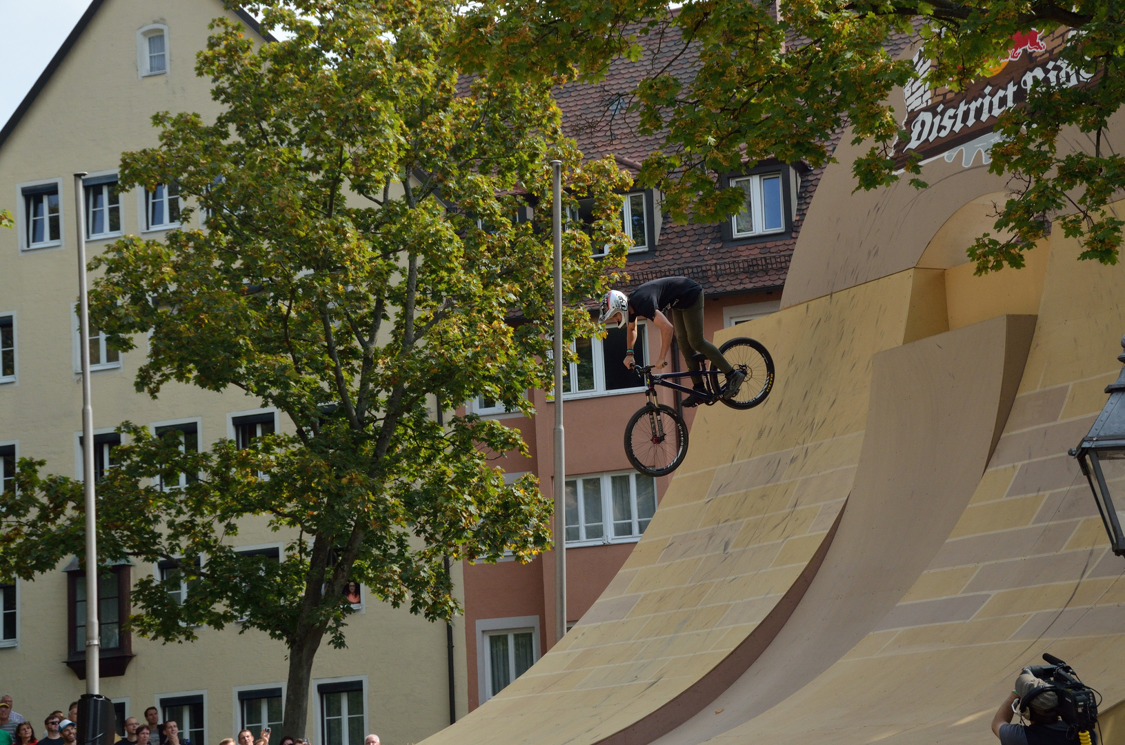 Red Bull Nürnberg - Sprung