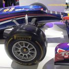 Red Bull RB9 Renault RS27 (3)