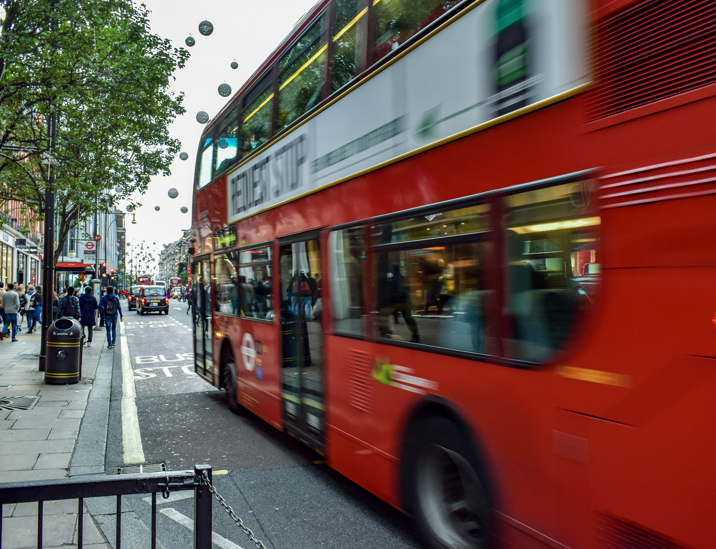 Red Bus 