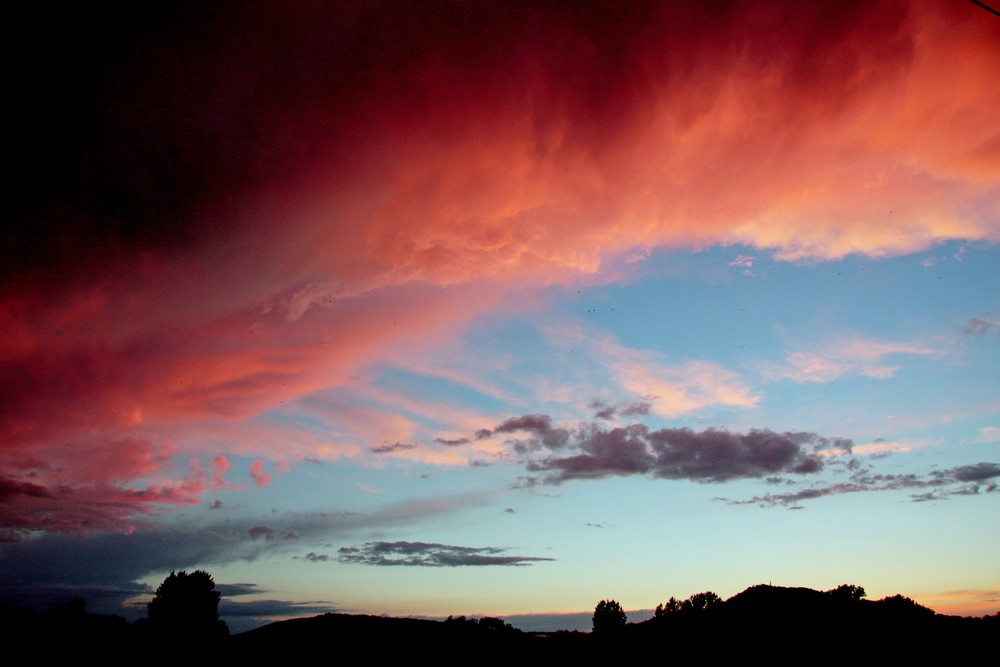 red-clouds