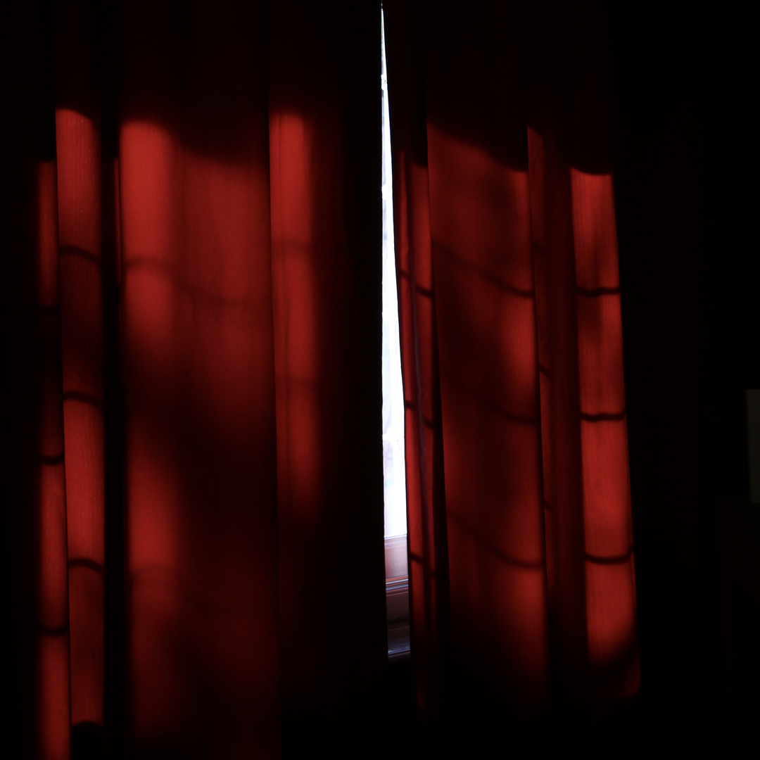 ||  red curtain  ||