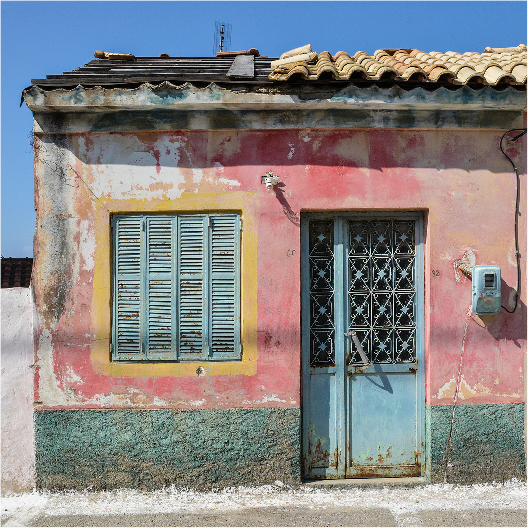 red house of corfu