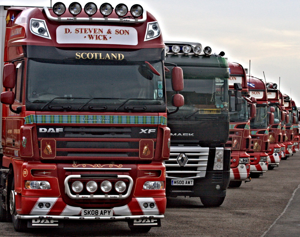 Red lorry Black Lorry Red Lorry