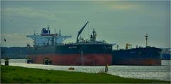 RED MOON / CRUDE OIL TANKER / Calandkanal / Rotterdam