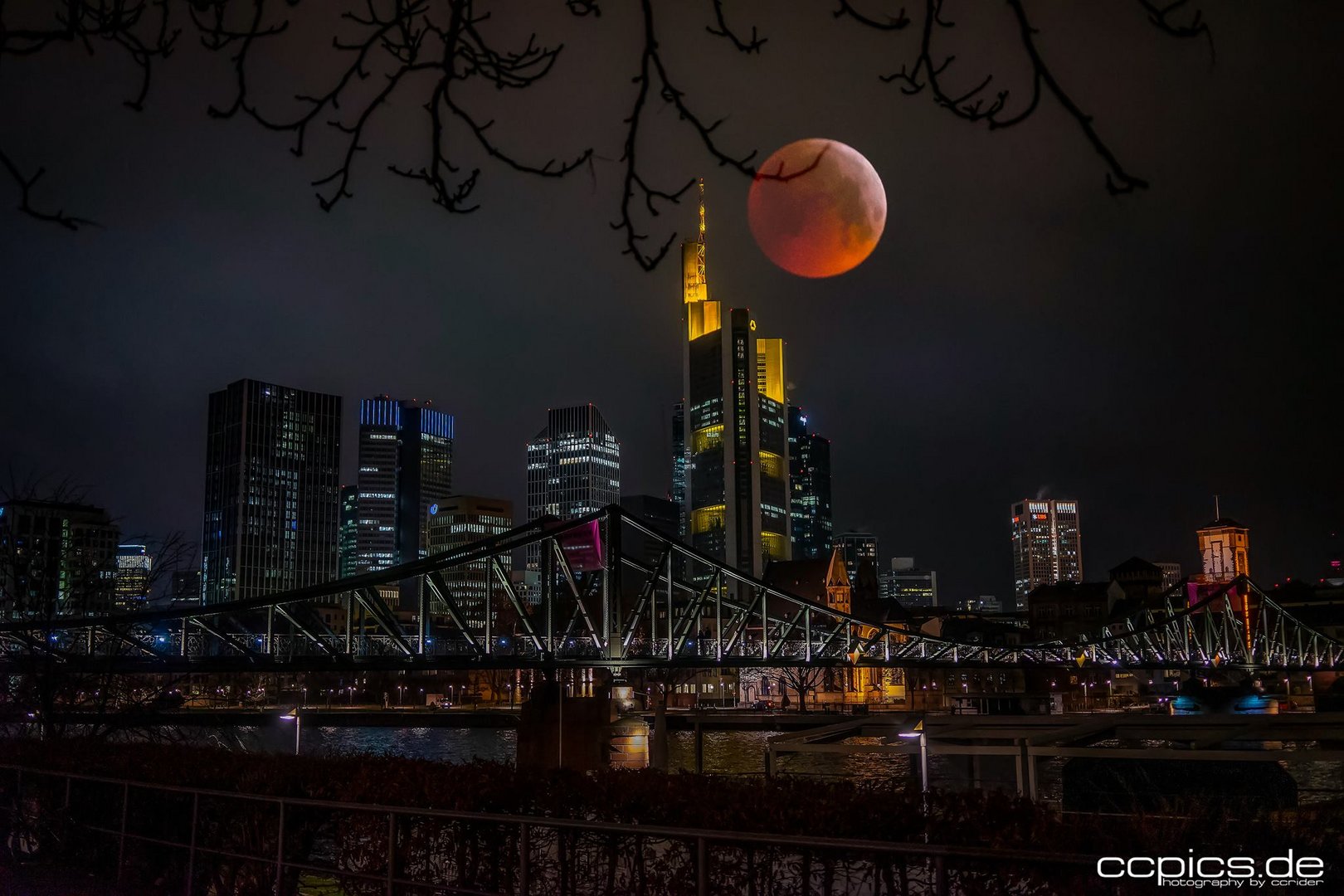 Red Moon over Frankfurt