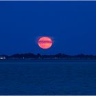 Red Moonrise