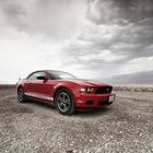 Red Mustang - play golf with the devil