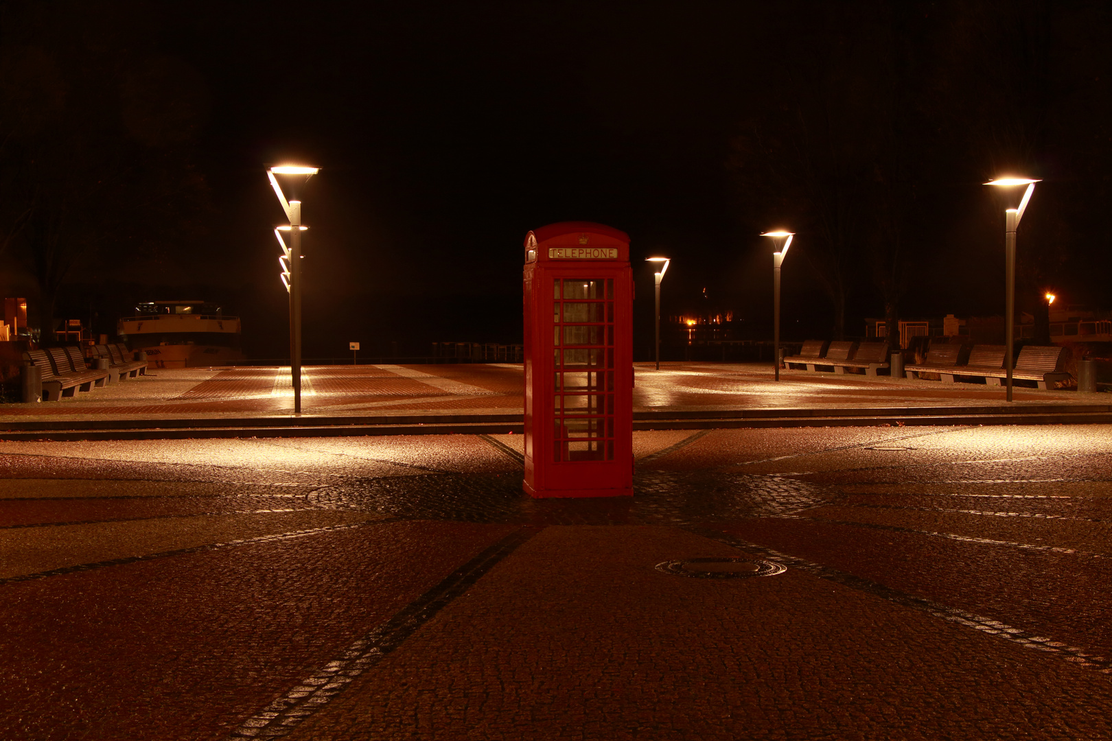 Red Phone Cell