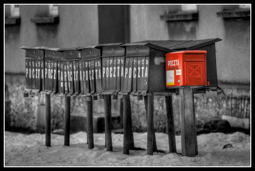 red post box...