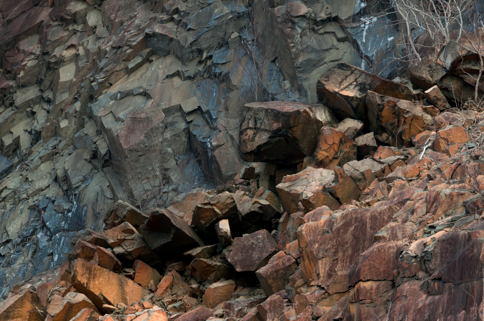 Red Rocks in front of Blue Cliff