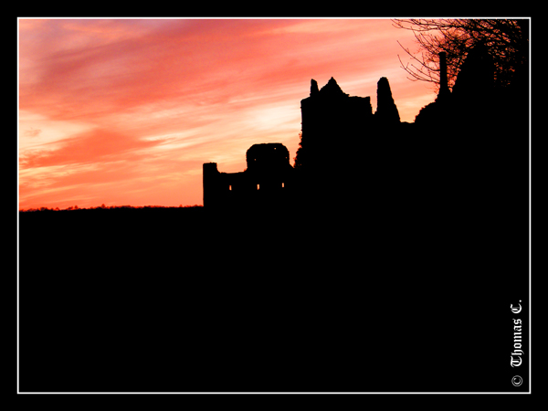 Red sky on the castle