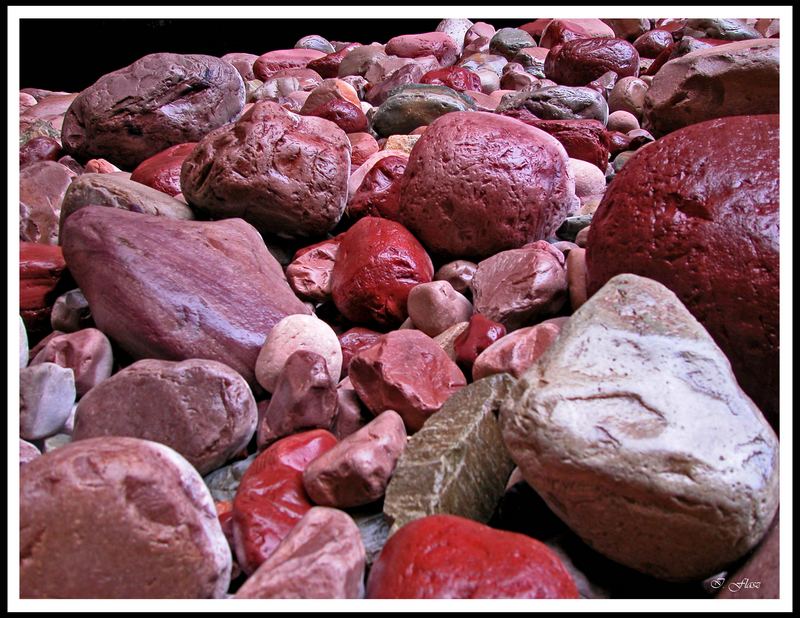 RED STONES