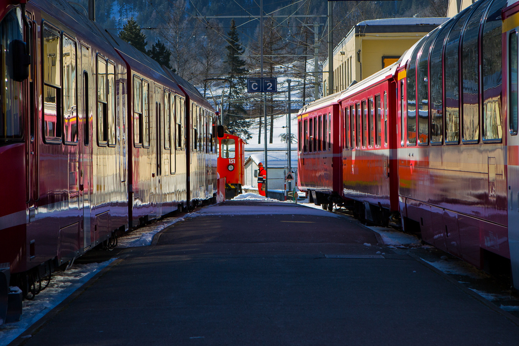 RED TUNNEL