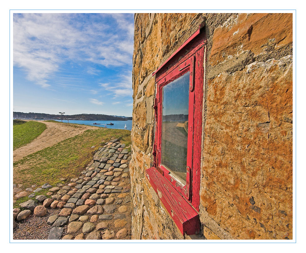 red window