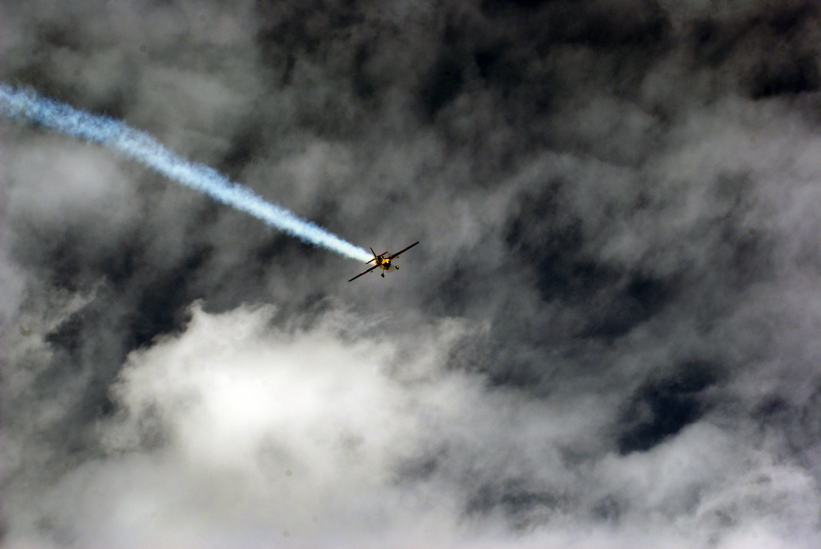 RedBull Air Race Maschine - Hannes Arch - 6.Kinifullgasday