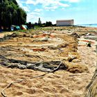 redes de pesca en la costa del Mar Azov ..