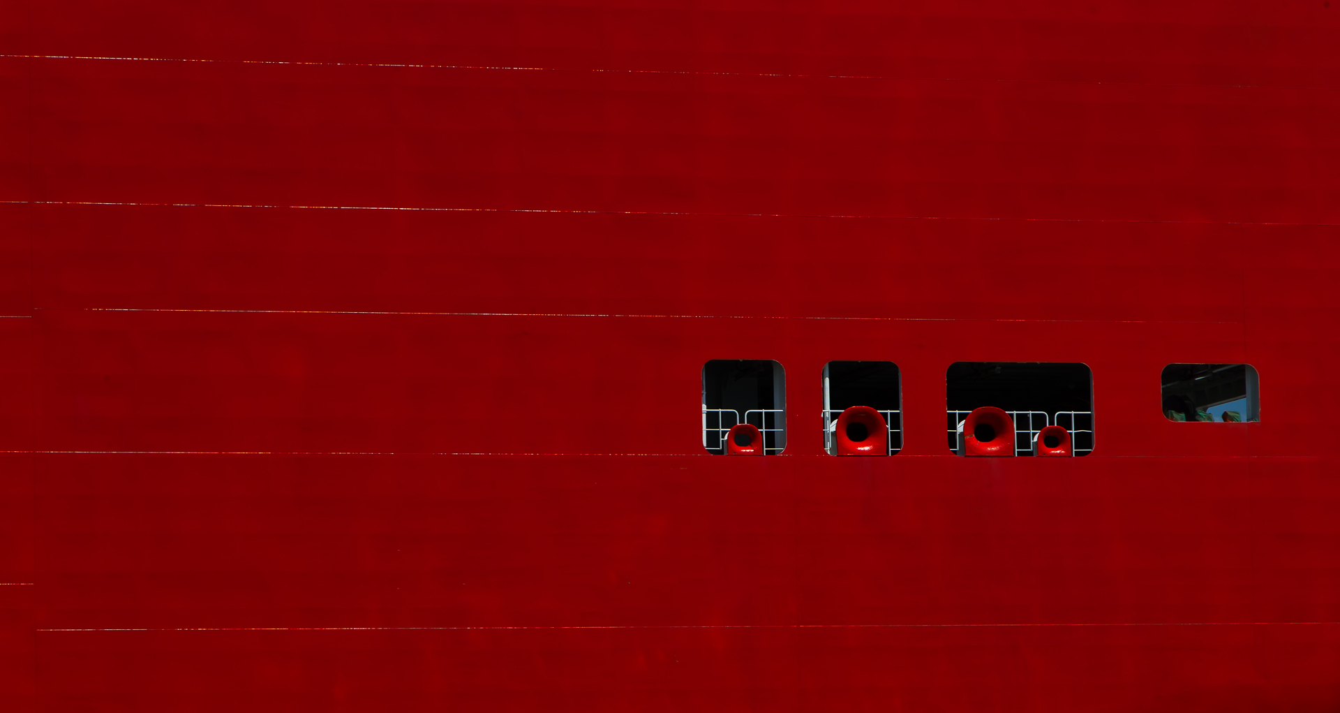 red.ship.out