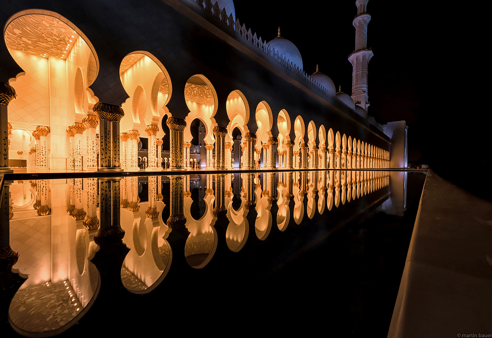 REFLECTION OF SYMETRY..sheikh zayed