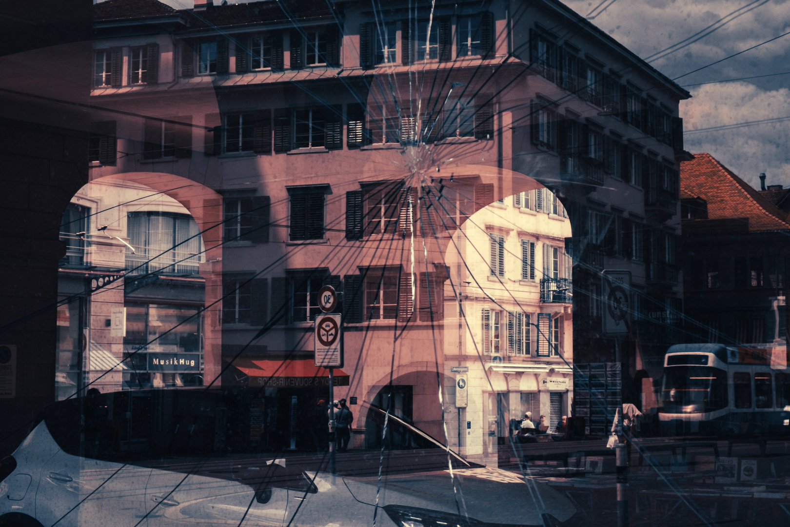 reflection_HelmhausZH