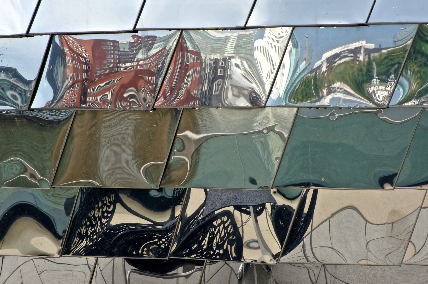 Reflections of Medienhafen/Düsseldorf