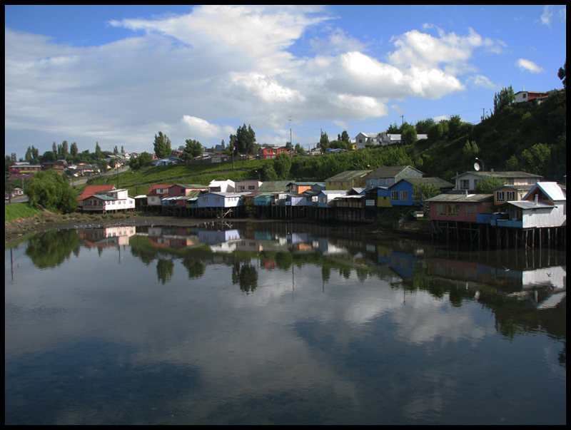 Reflejo de los Palafitos de Castro - Chile