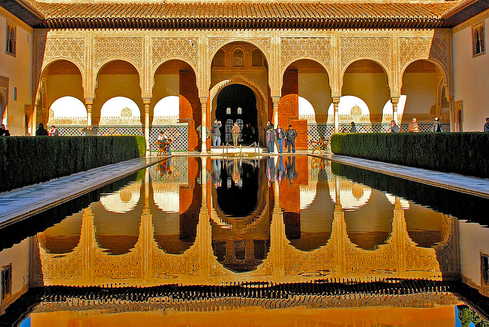 REFLEJOS DE LA ALHAMBRA