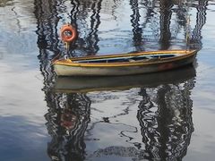 REFLEJOS DEL VIEJO PUENTE,LA BOCA,BUENOS AIRES