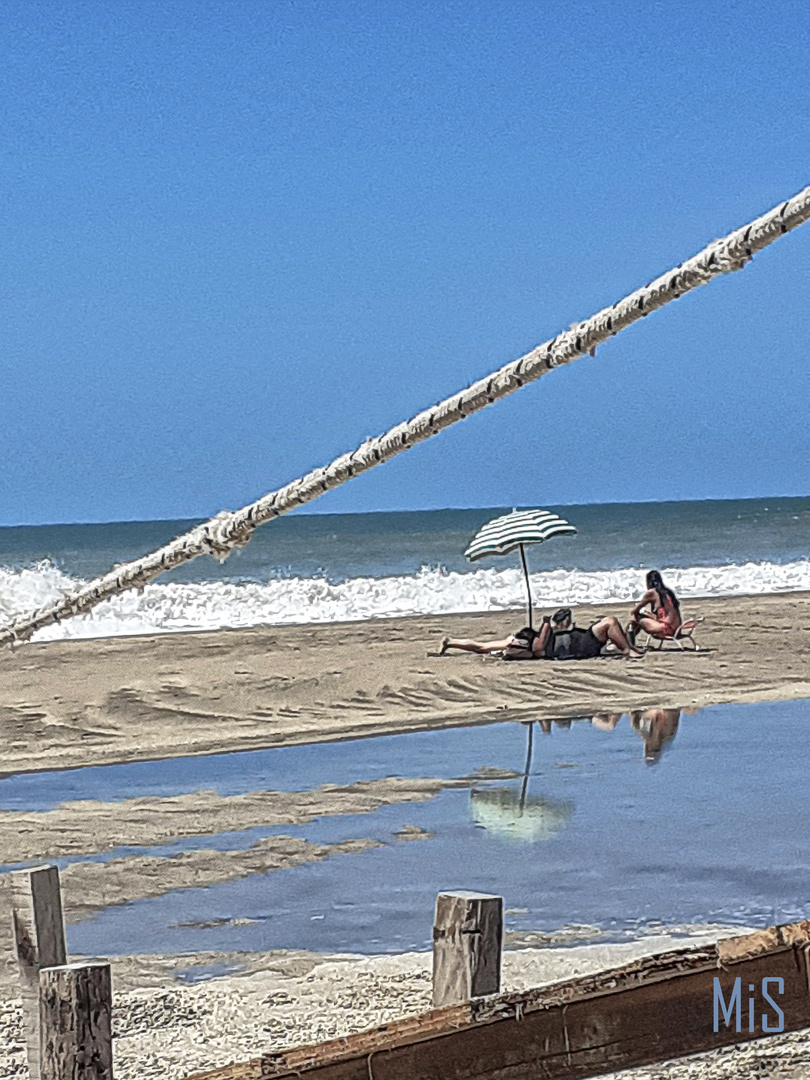 Reflejos en la playa