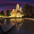 Reflektionen am Kaiser- und Mariendom zu Speyer mit gepimpten Himmel