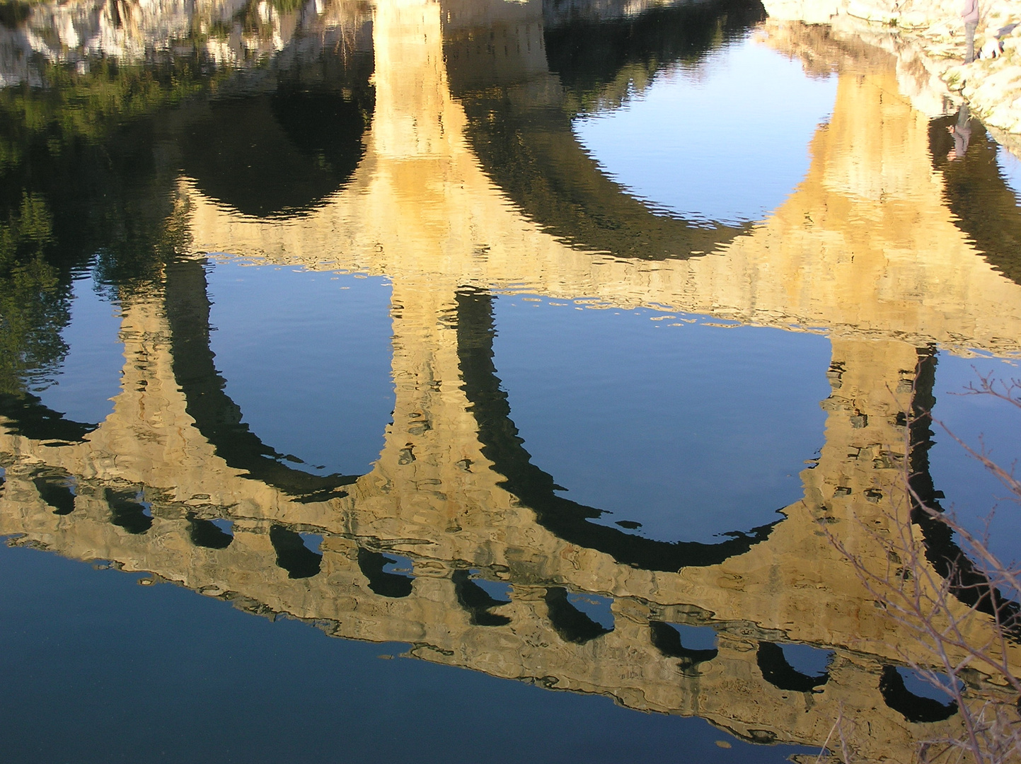 reflets aqueduc romain pont du gard