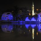 Reflets nocturnes sur l'eau