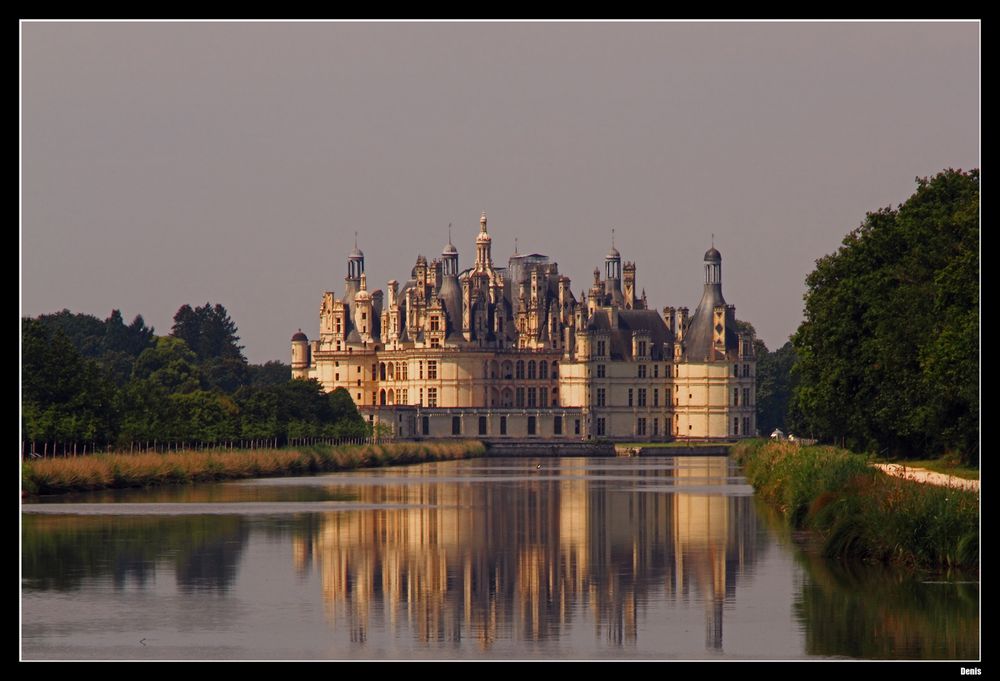 ...Reflets sur Chambord...