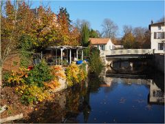 Reflets sur la Charente en novembre à Civray