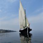 Reflets sur le Léman - barque La Savoie