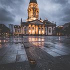 Reflexion am Gendarmenmarkt