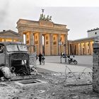 Refotografie - Brandenburger Tor 1945 und Heute