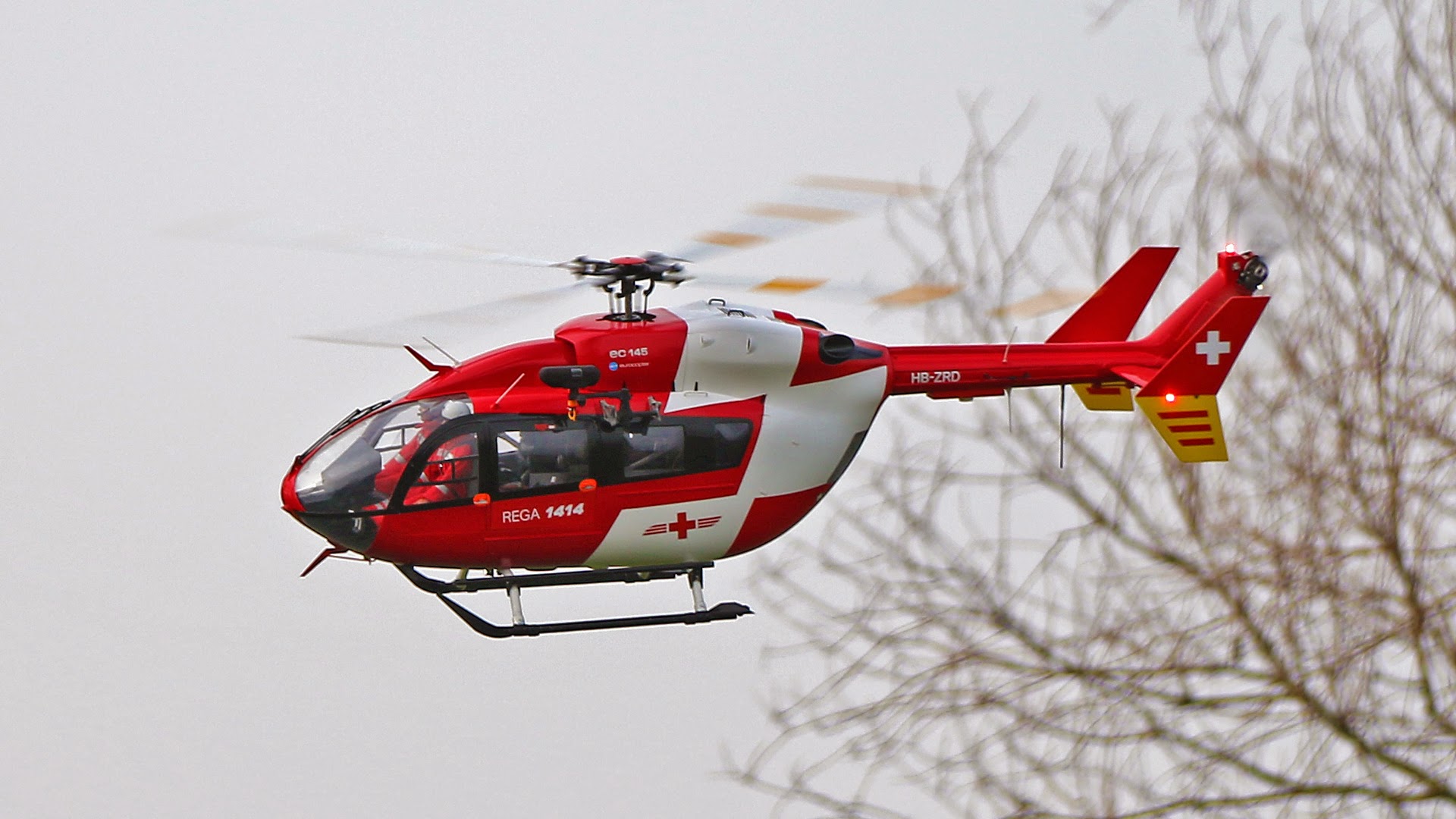 REGA EC-145 HB-ZRD Modellhubschrauber