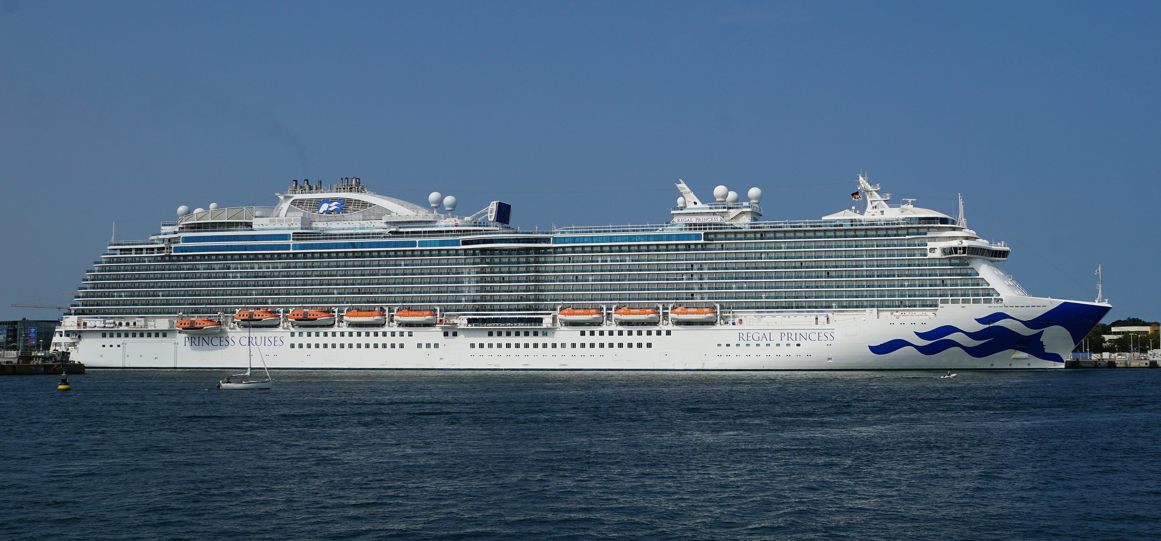 Regal Princess Steuerbordseite