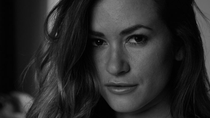 ...regard intense avec des pensées calmes...