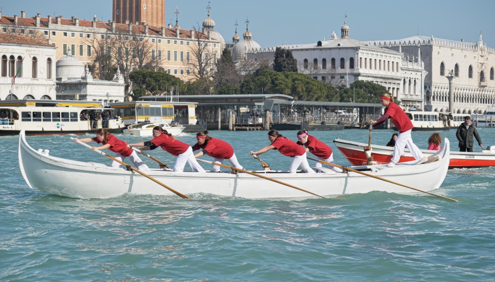 Regatta der Frauen auf Caorline