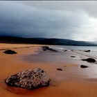 Regen am Strand von Brora, Schottland