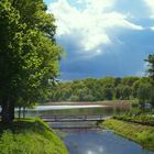 Regen-Ausläufer am See Mälaren im schwedischen Mariefred 