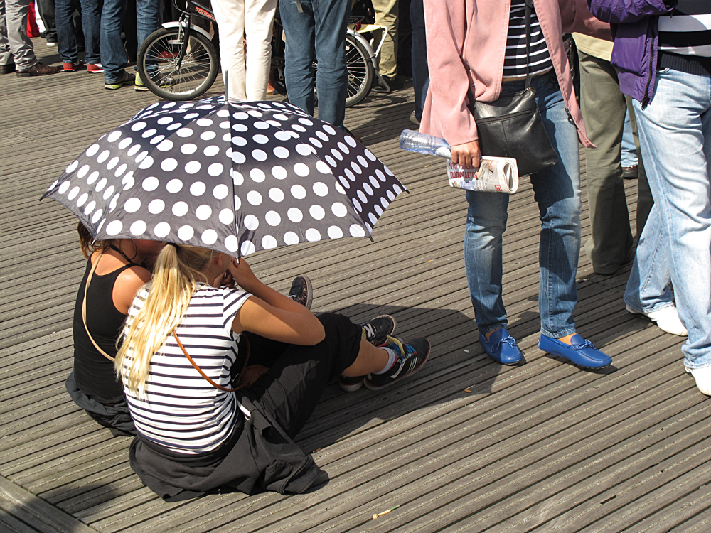 Regen- oder Sonnenschirm