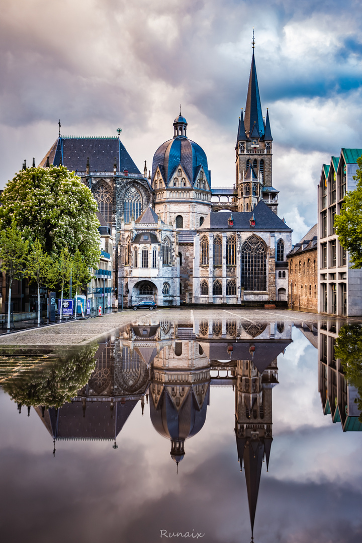 Regen, Sonnenschein und der Dom