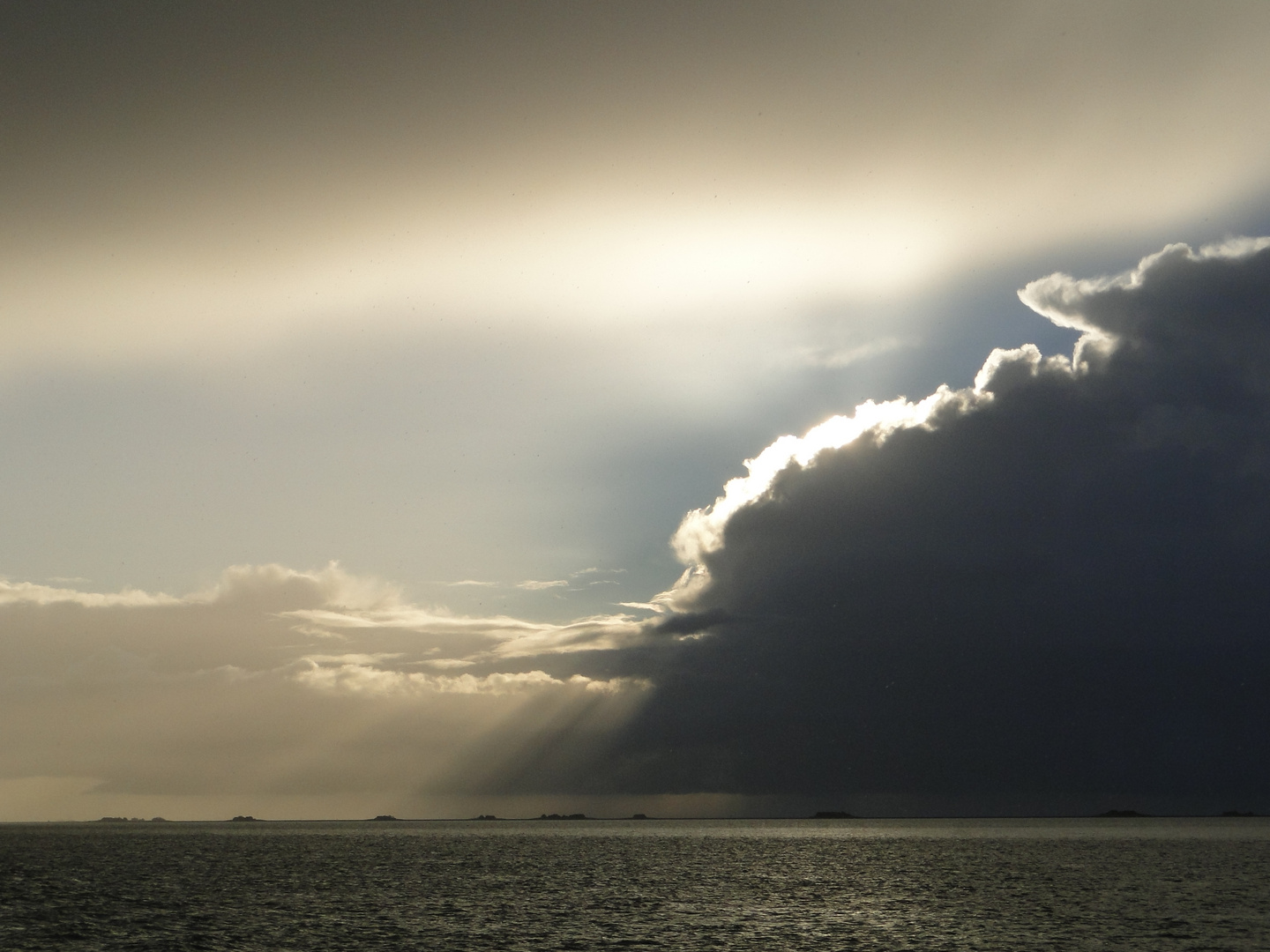 Regen über den Halligen