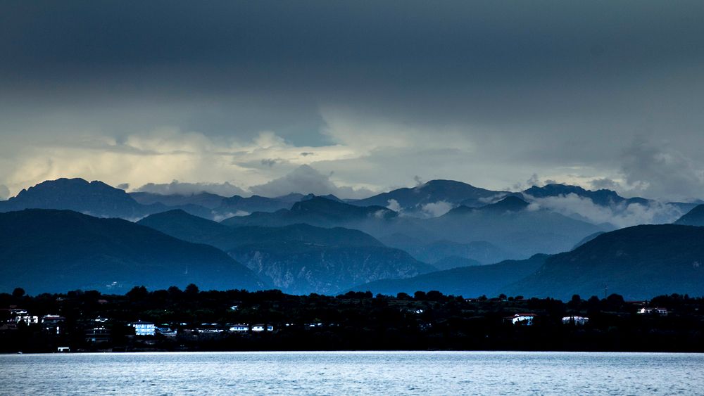 Regen über Moniga del Garda