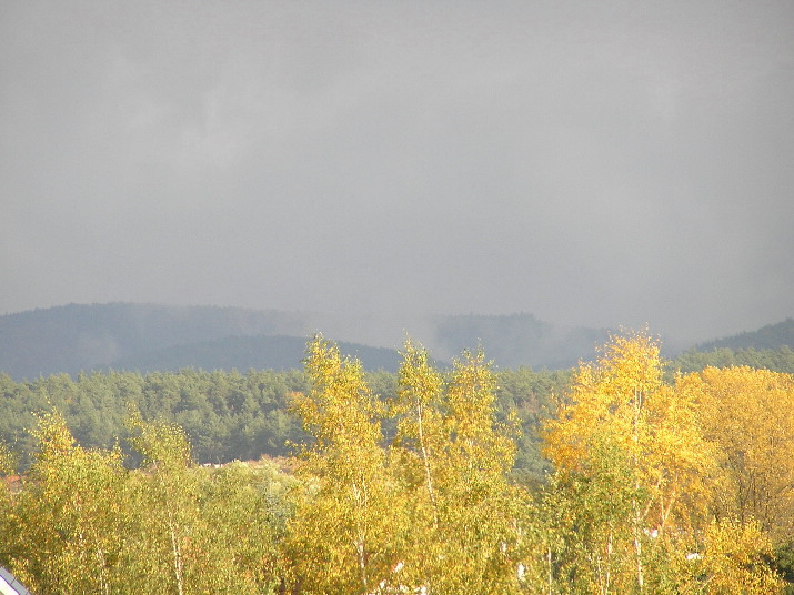 Regen und Nebel im Anzug