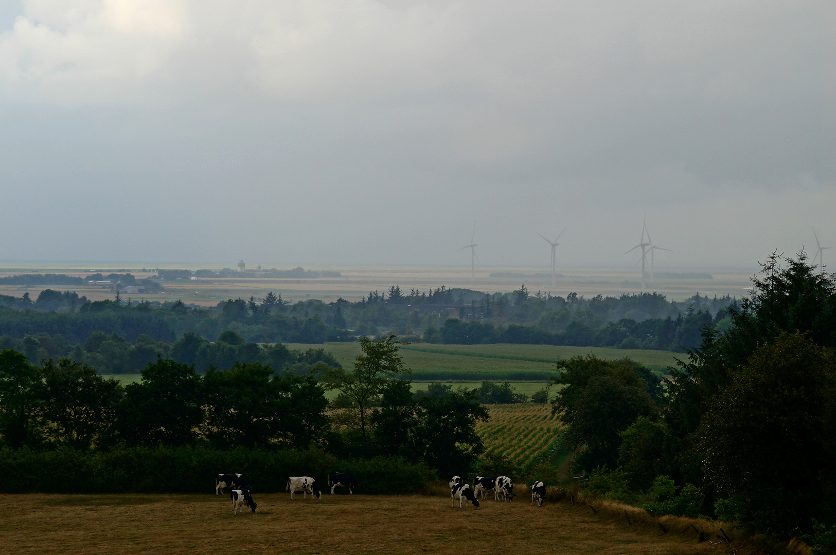 Regen zieht übers Land